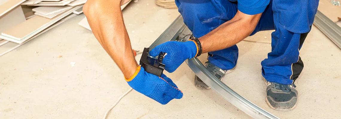 Fix Garage Door Panel in Miami Gardens, Florida