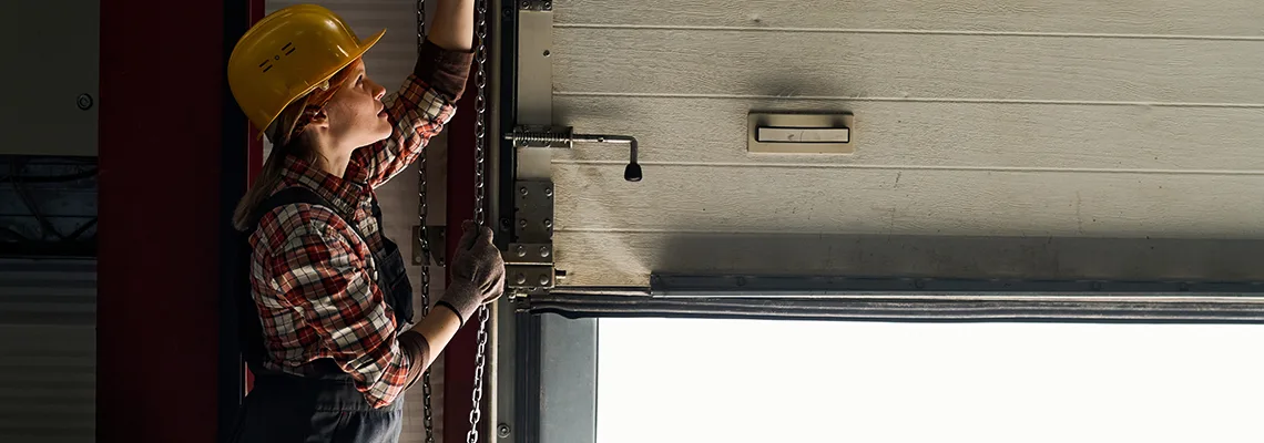 Overhead Garage Door Technician in Miami Gardens, FL
