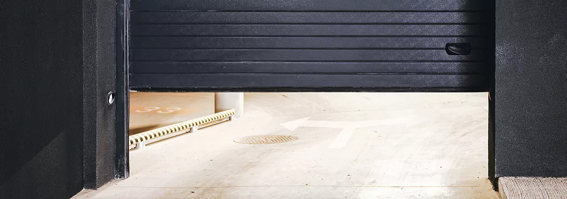 Tilted Garage Door Service in Miami Gardens, Florida