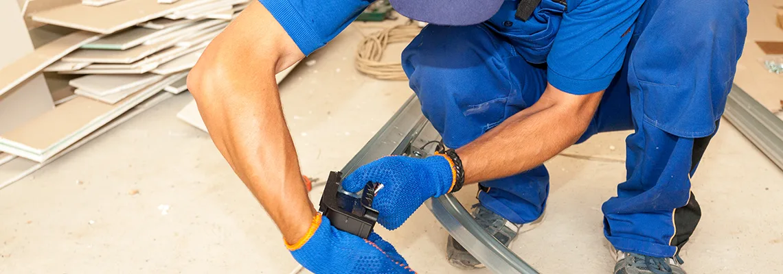 Fix Vinyl Garage Door Loud Noise in Miami Gardens, FL