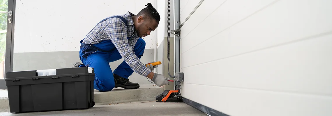 Repair Garage Door Not Closing But Light Flashing in Miami Gardens