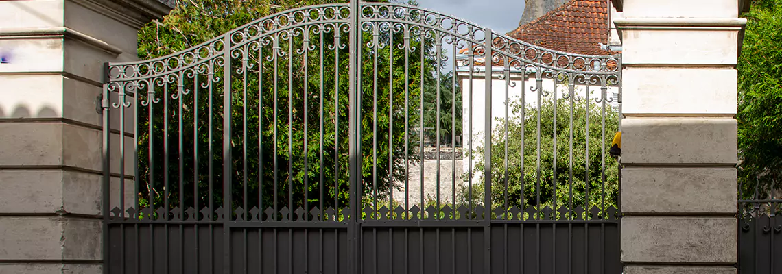 Wooden Swing Gate Repair in Miami Gardens, FL