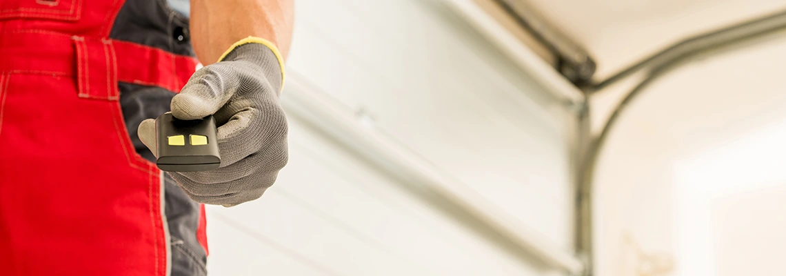 Custom Garage Doors Opener Repair and Installation in Miami Gardens, Florida